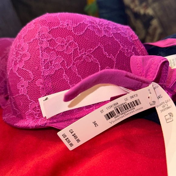 New 
VICTORIA'S SECRET
Sexy Tee‎ Lacie Push-Up Bra - Picture 3 of 5